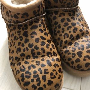 UGG Size 10 Cheetah Short shoes